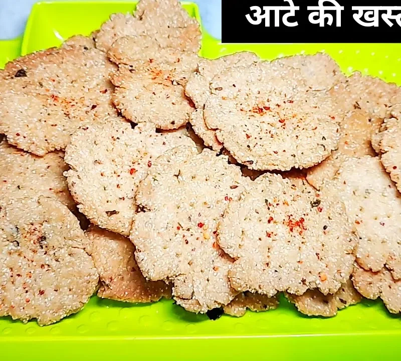 Aate-ki-Mathri-AwesomeFood